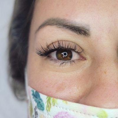 Hybrid Lash Extensions.