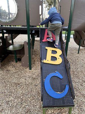 Fun ABC climbing ramp