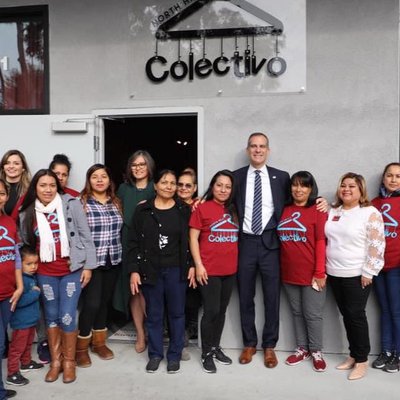 Colectìvo staff and volunteers with Mayor Eric Garcetti.