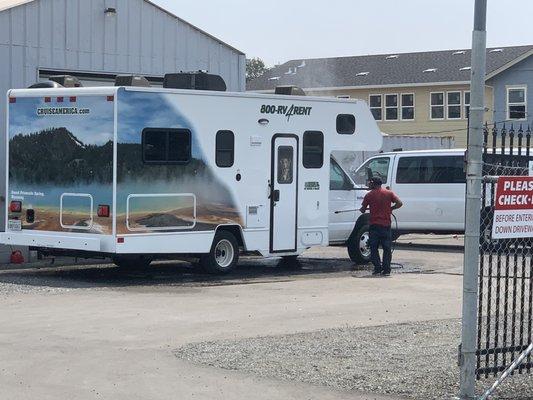 Cruise America RV