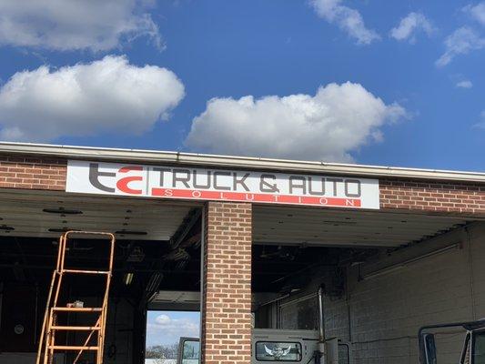 Truck & auto solutions