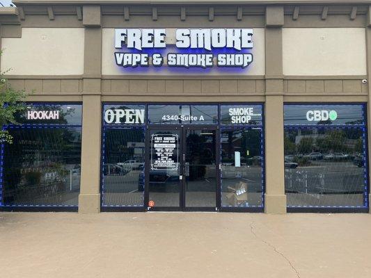 Free Smoke Vape & Smoke Shop