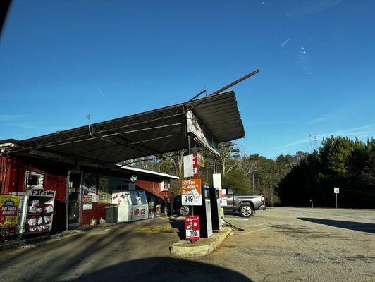 Front of store- 2 gas pumps