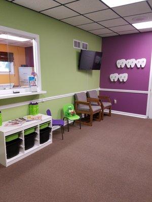 Cavanagh Orthodontics - Shrewsbury reception room