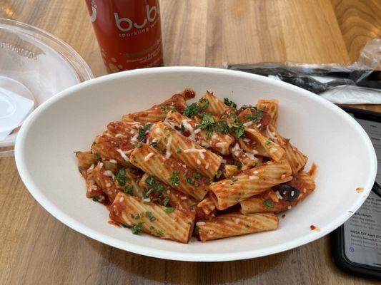 Rigatoni & Strawberry Buble