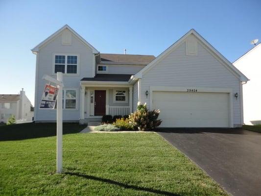 Immaculate 4 bed 2.5 bath single family home waiting for your family. Nothing to do but move in...