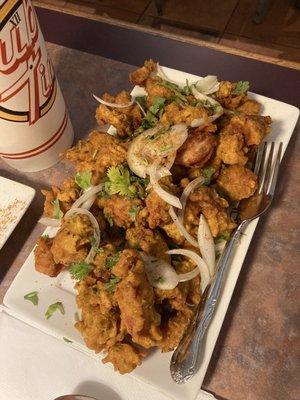 Chicken pakora, served without chutneys