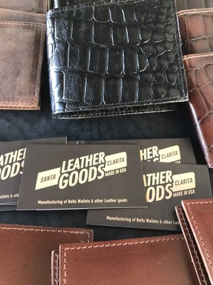 Wallet with textures