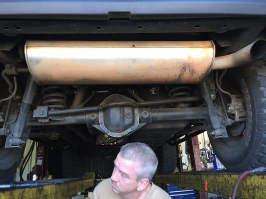 Advance Muffler Service