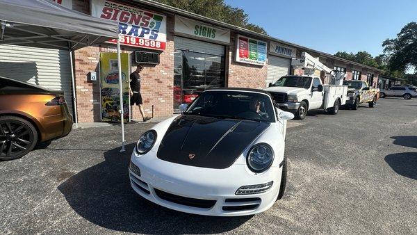 Porsche 911 full wrap by Discount Signs $ Wraps